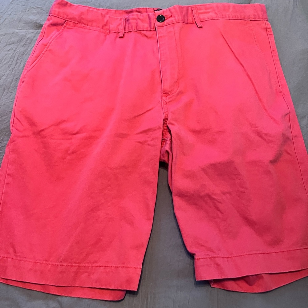 GAP Men's Vibrant pink Flat Front Shorts
